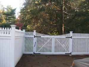 fence gate installation